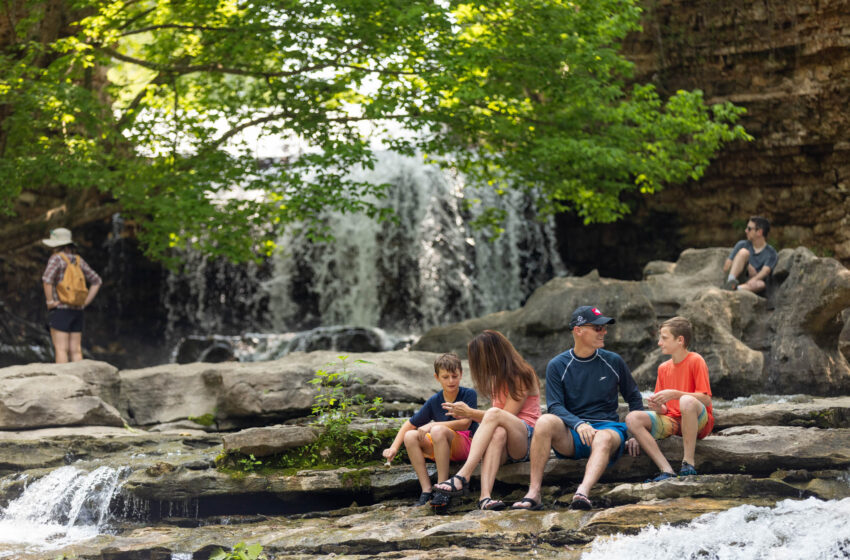  Why Families Stay in Bella Vista